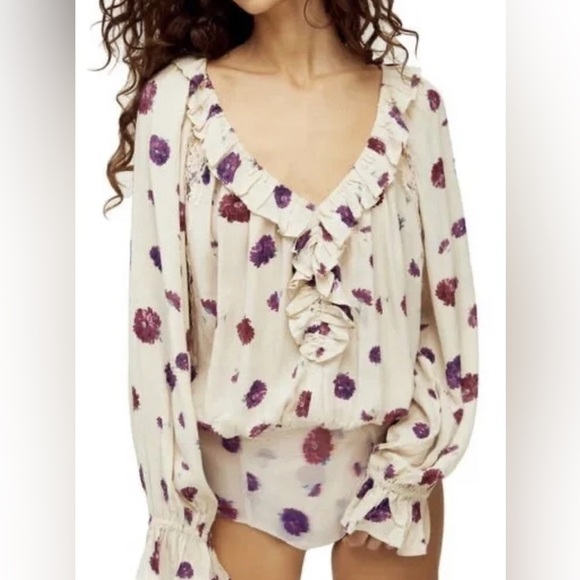Free People Poppy Ruffle Bodysuit Size S Women's Ivory w/Purple‎ Floral Blouse - Picture 1 of 11